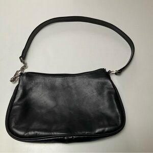 Sleek Black Leather Shoulder Bag